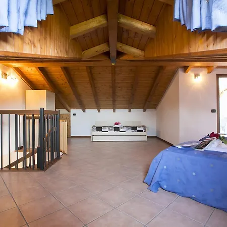 Apartment Casa Margherita Luino
